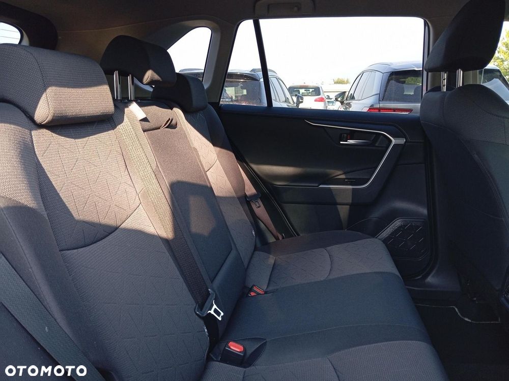 Toyota RAV4 - 17