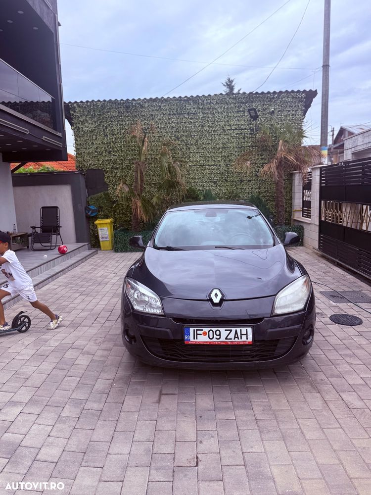 RENAULT Clio 2010