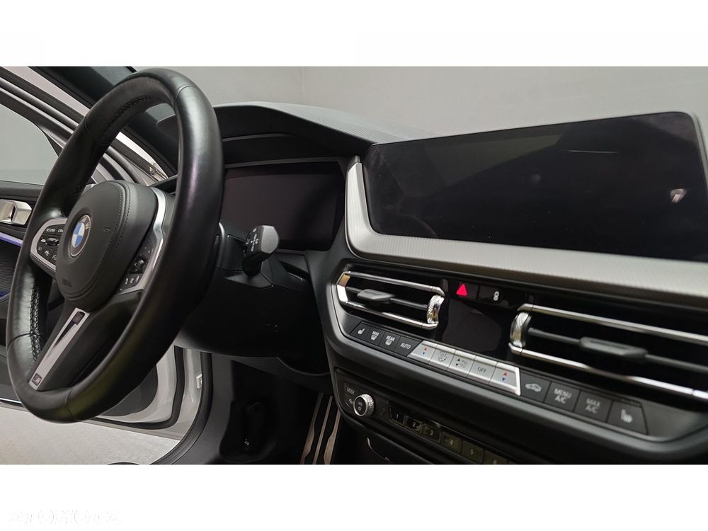 BMW Seria 1 118d M Sport - 29