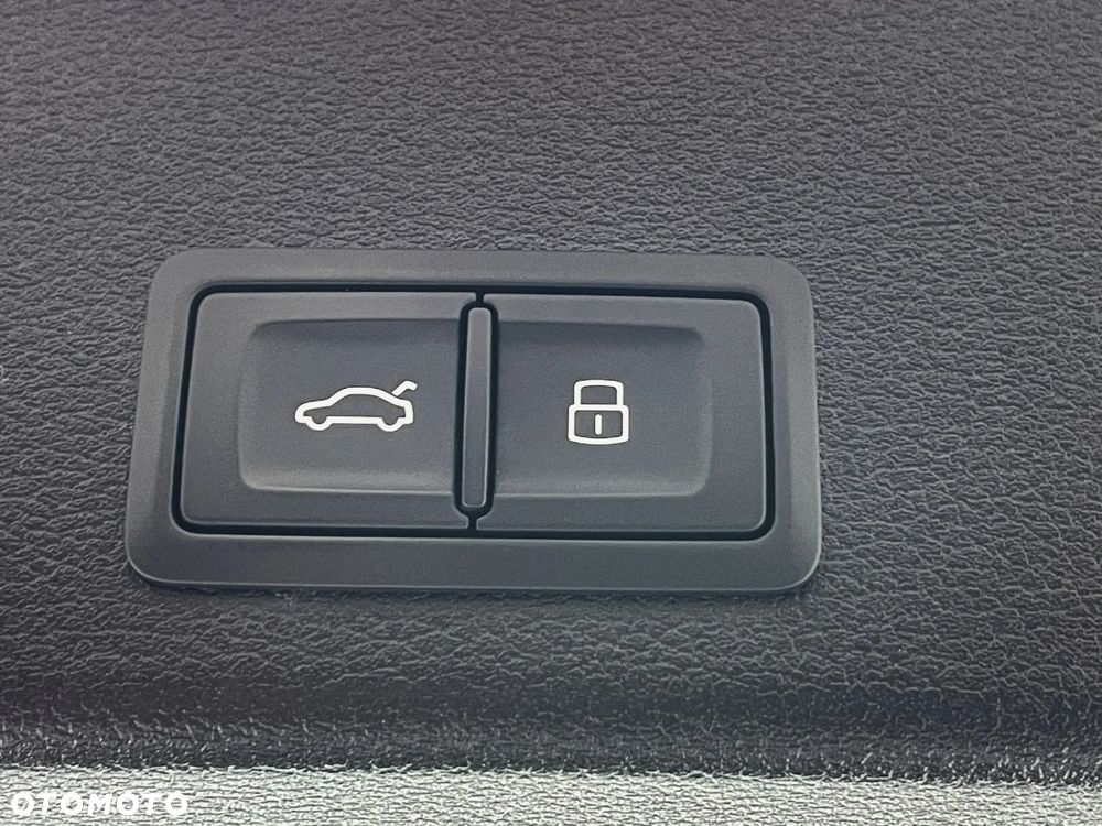 Audi A4 Avant 35 TFSI S tronic - 17