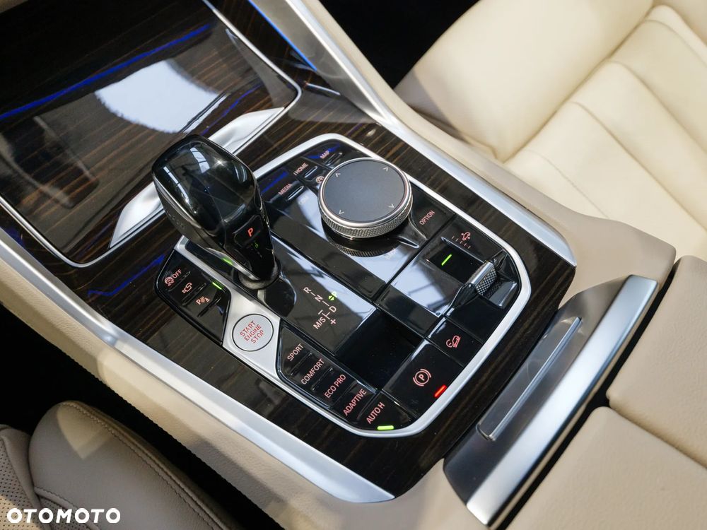 BMW X6 xDrive30d - 27