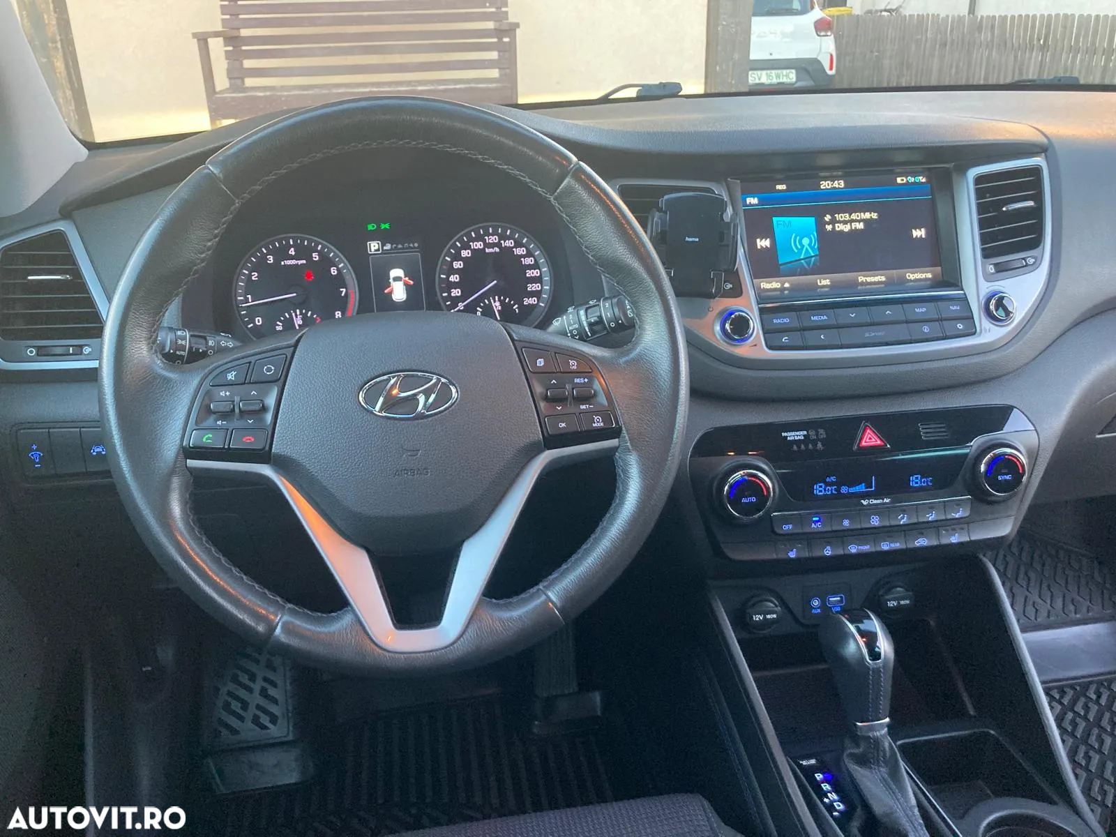 Hyundai Tucson 1.6 T-GDi 4WD 7DCT Premium - 9