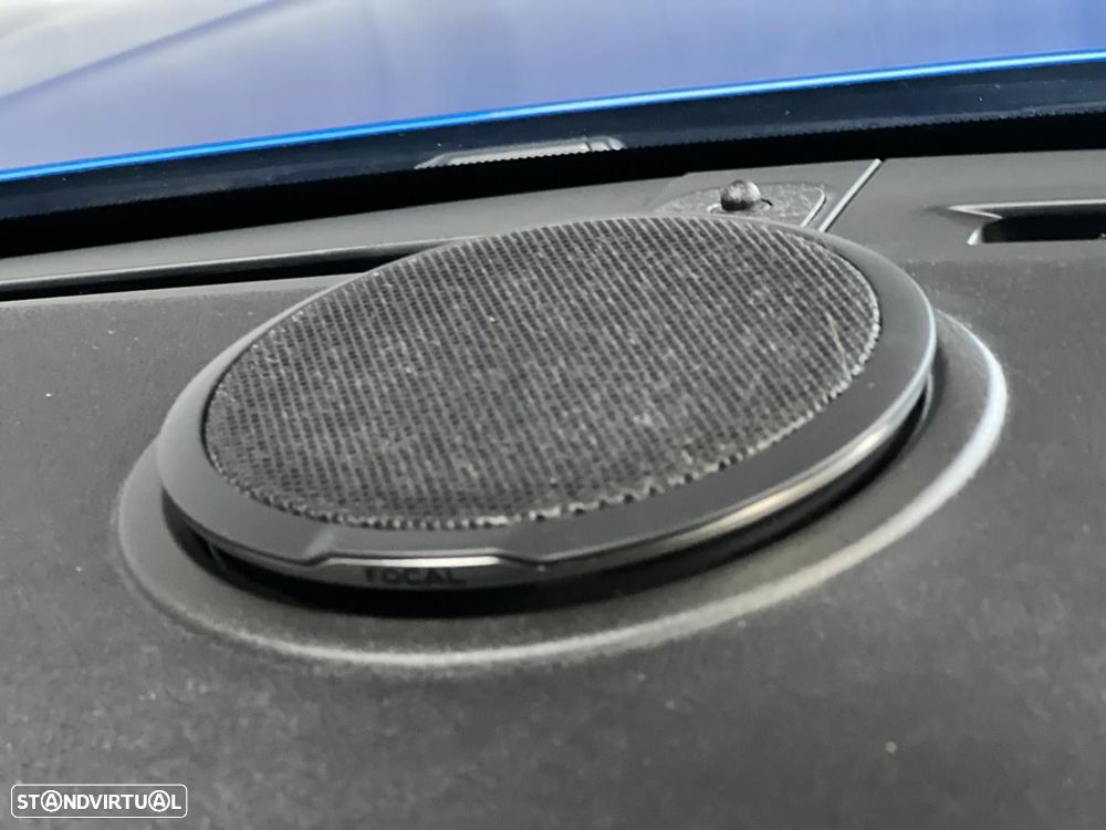 Peugeot 2008 1.2 PureTech GT EAT8 - 10