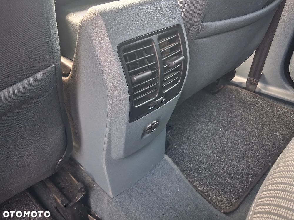 Ford C-MAX 2.0 TDCi Titanium MPS6 - 21