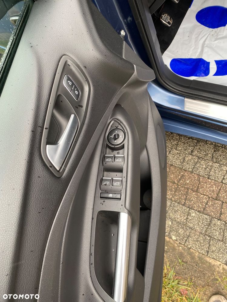 Ford Kuga 1.5 EcoBoost 2x4 ST-Line - 30