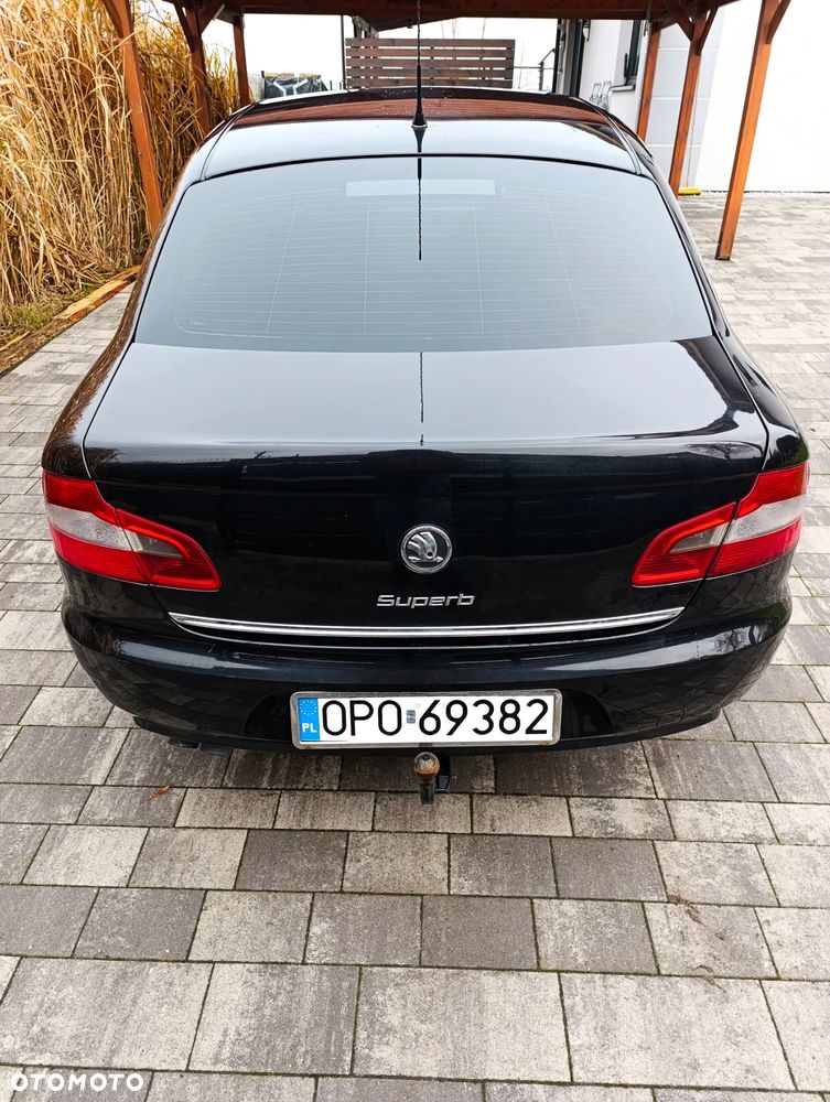 Skoda Superb 2.0 TDI DPF Prestige - 4