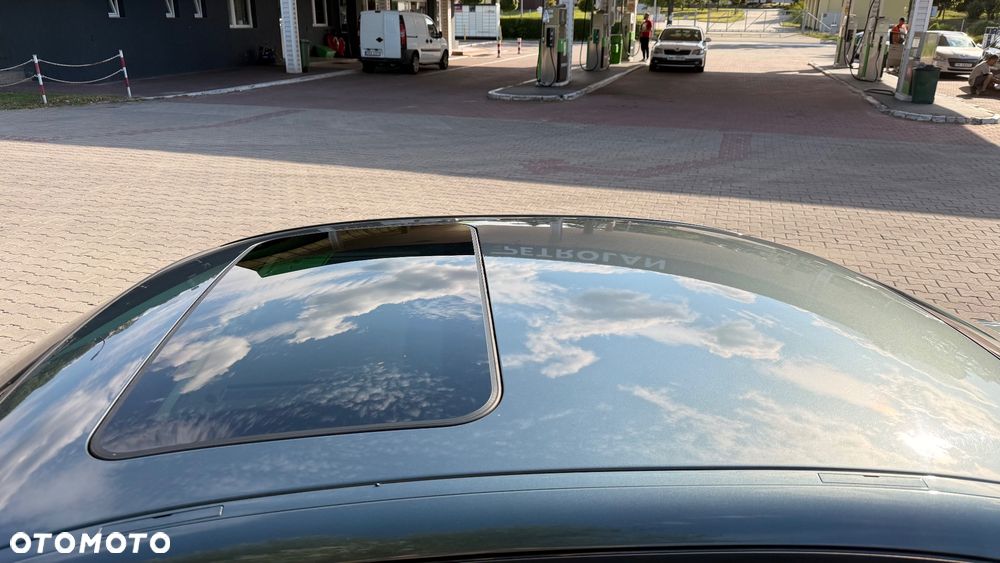BMW Seria 3 318i - 9
