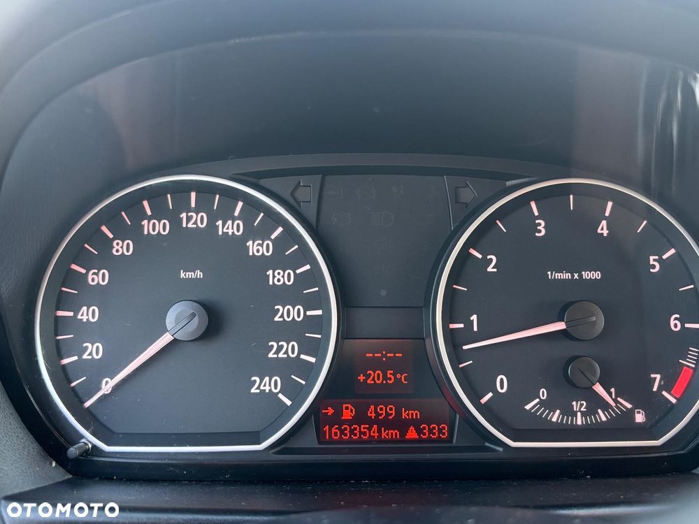 BMW Seria 1 - 30