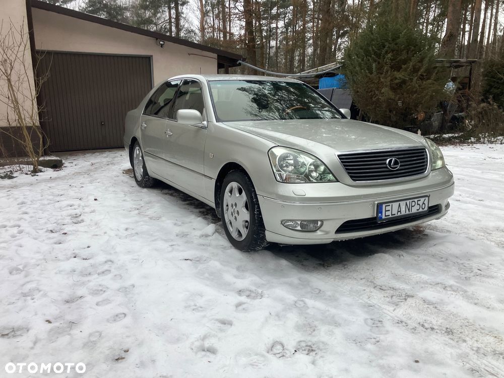 Lexus LS Prezydent - 12