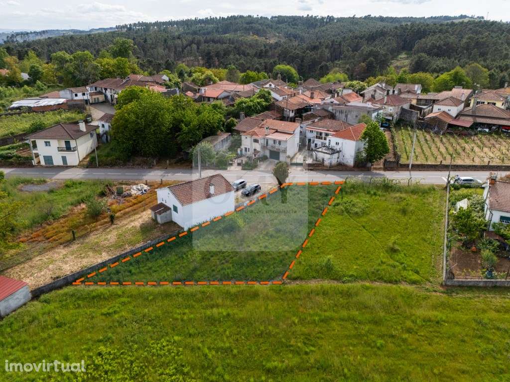 Lote para Moradia com 2 Andares e 4 Frentes em Roalde, Sabrosa - Grande imagem: 3/7