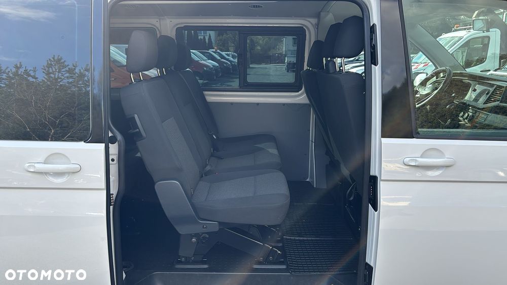 Volkswagen Transporter - 28