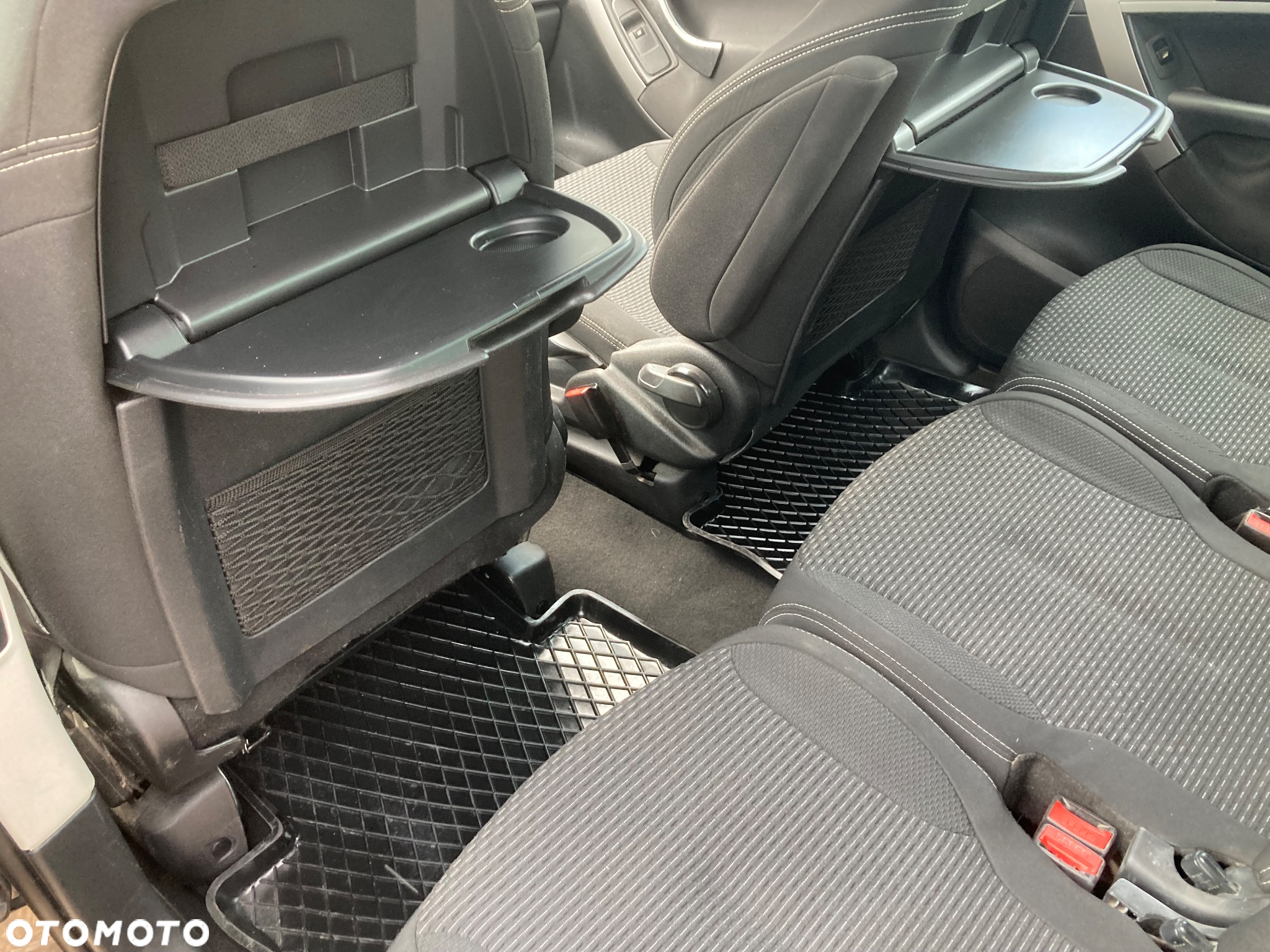 Citroën C4 Picasso 1.6 HDi FAP Advance - 17