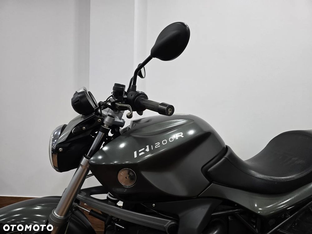 BMW R - 8