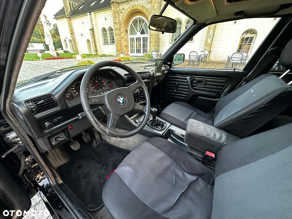 BMW Seria 3 320i - 12