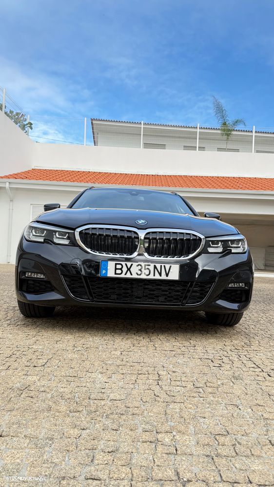 BMW 320 e Pack Desportivo M Auto - 25