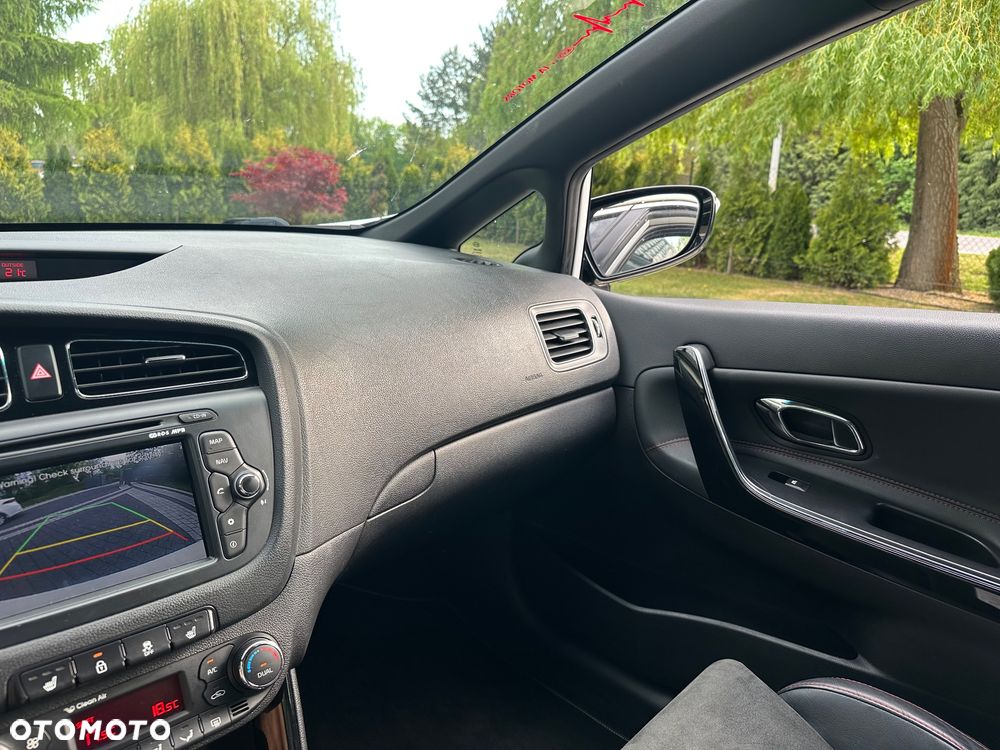 Kia Ceed 1.6 T-GDI GT XL - 17