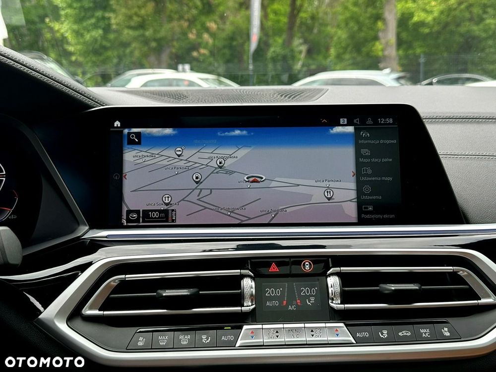 BMW X7 M50i sport - 33