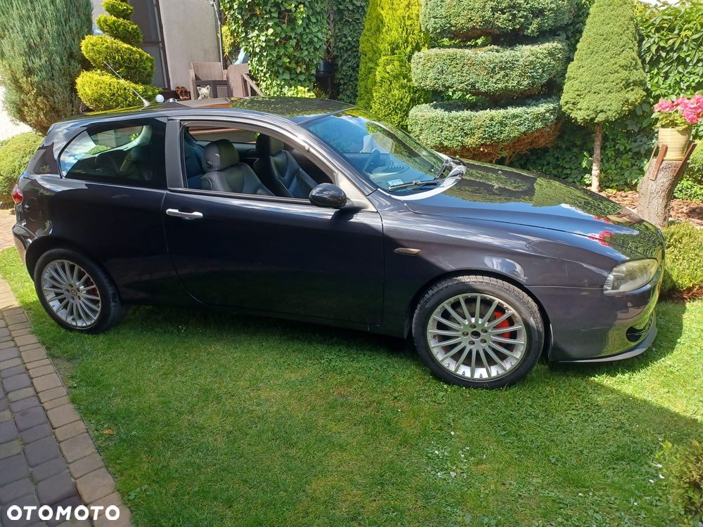 Alfa Romeo 147 1.6 Twin Spark Black Line - 5