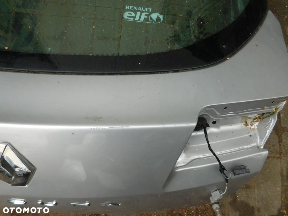 szyba klapa tylna tył bagażnika RENAULT LAGUNA III 3 HB - 4
