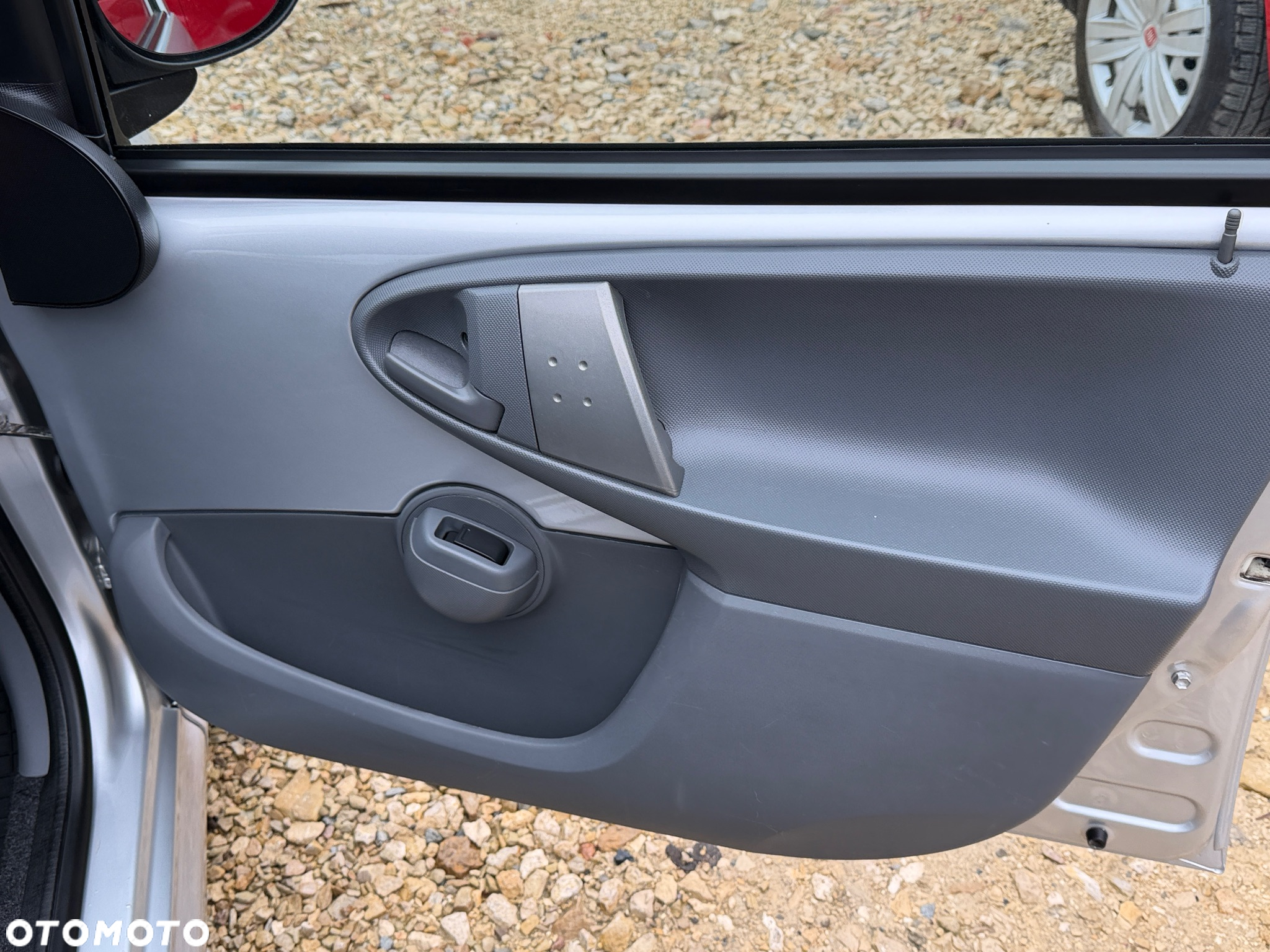 Peugeot 107 (70) 68 Active - 12