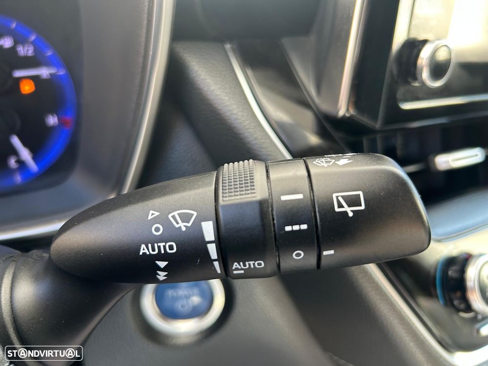 Toyota Corolla Touring Sports 1.8 Hybrid Comfort+P.Sport - 13
