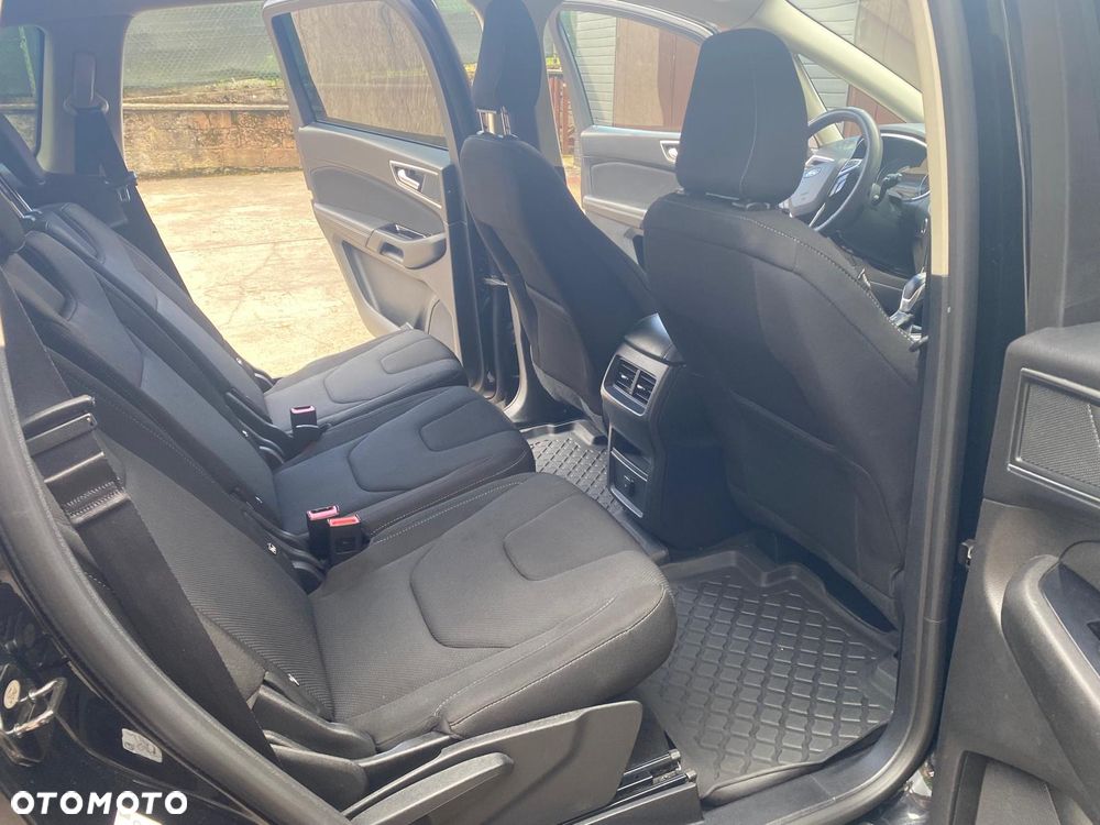 Ford S-Max - 23