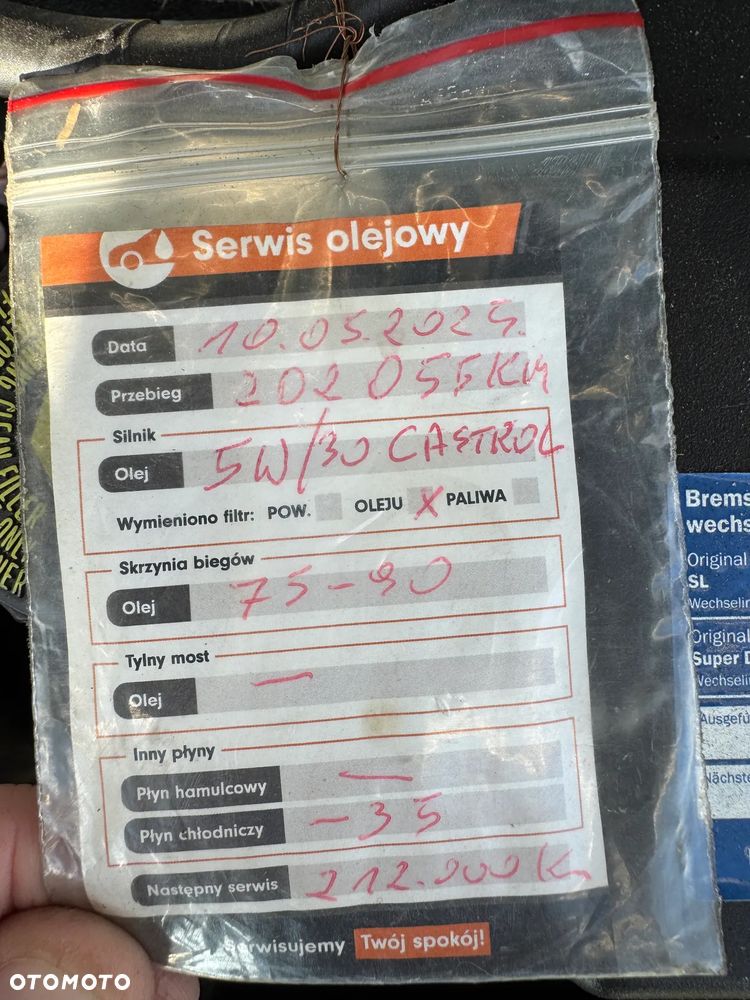 Toyota Avensis 1.8 VVT-i Sol Premium - 23