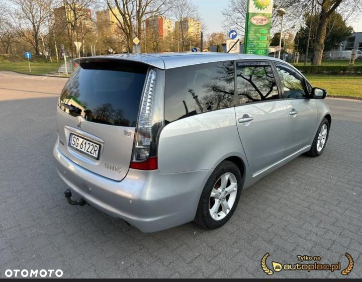 Mitsubishi Grandis - 4