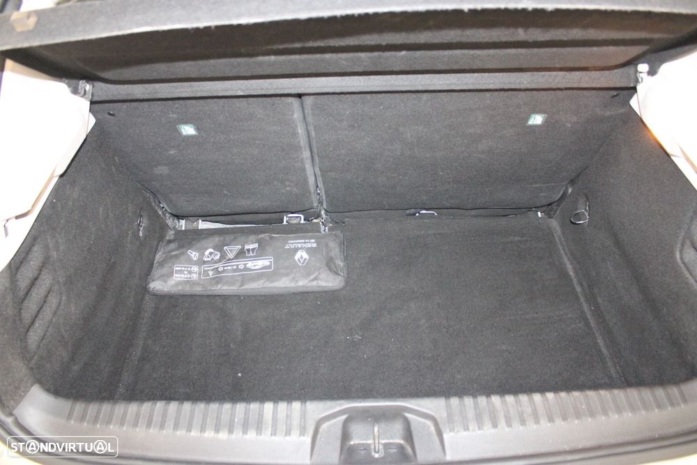 Renault Clio - 26