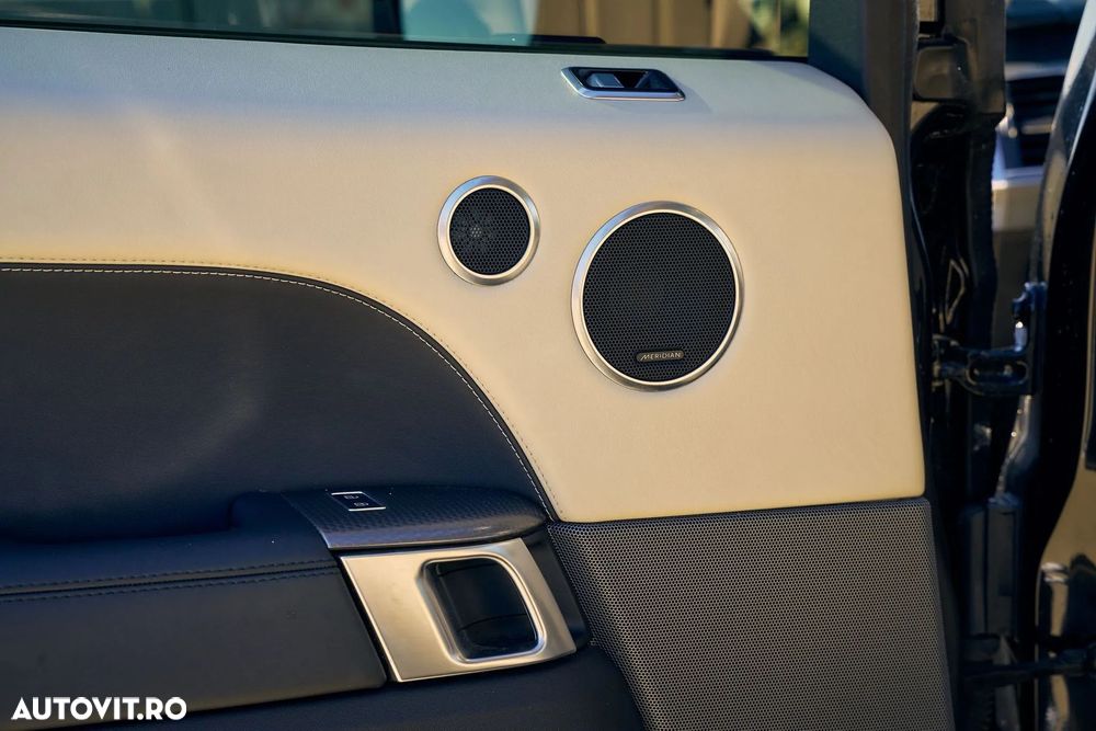 Land Rover Range Rover Sport 3.0 I6 D300 MHEV HSE Dynamic - 12