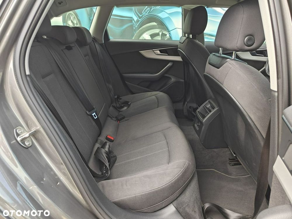 Audi A4 Avant - 19