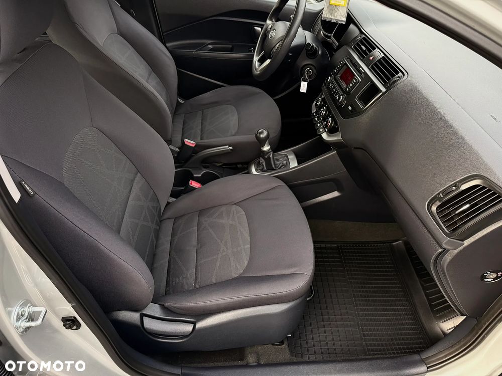 Kia Rio 1.2 Attract - 16