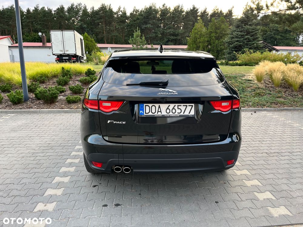Jaguar F-Pace - 5