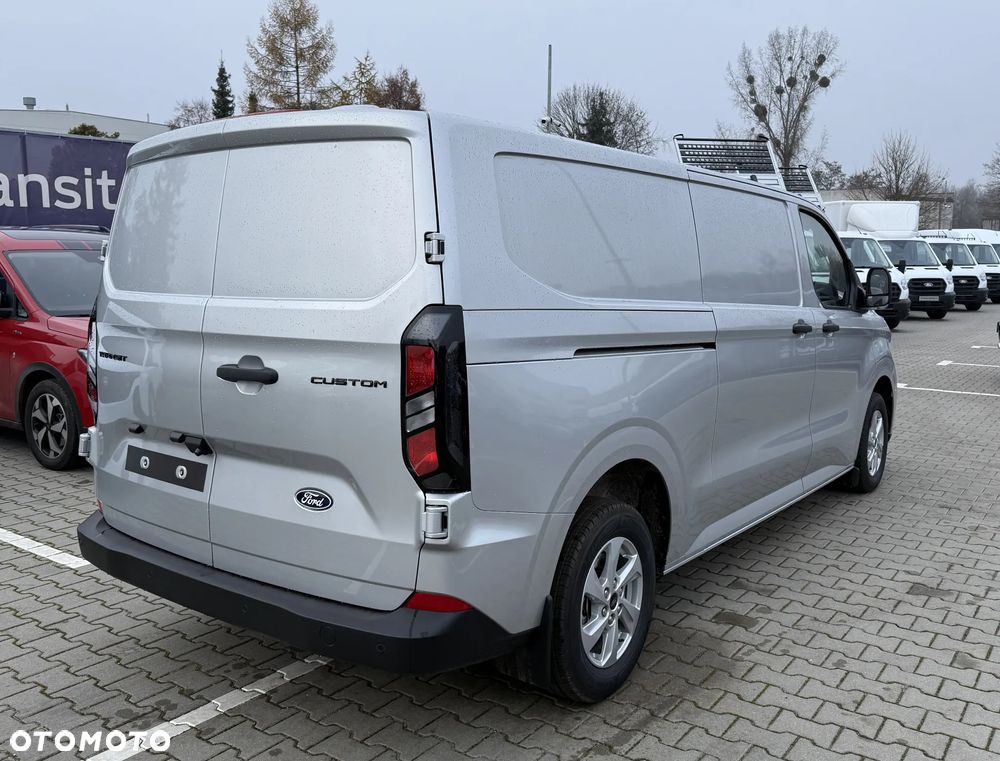 Ford Transit Custom 320 L2 Van Blaszak 150KM - 11