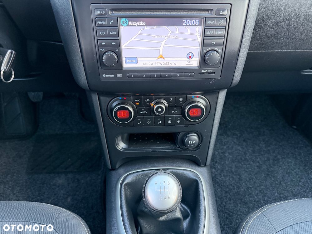 Nissan Qashqai 1.5 dCi TEKNA - 33