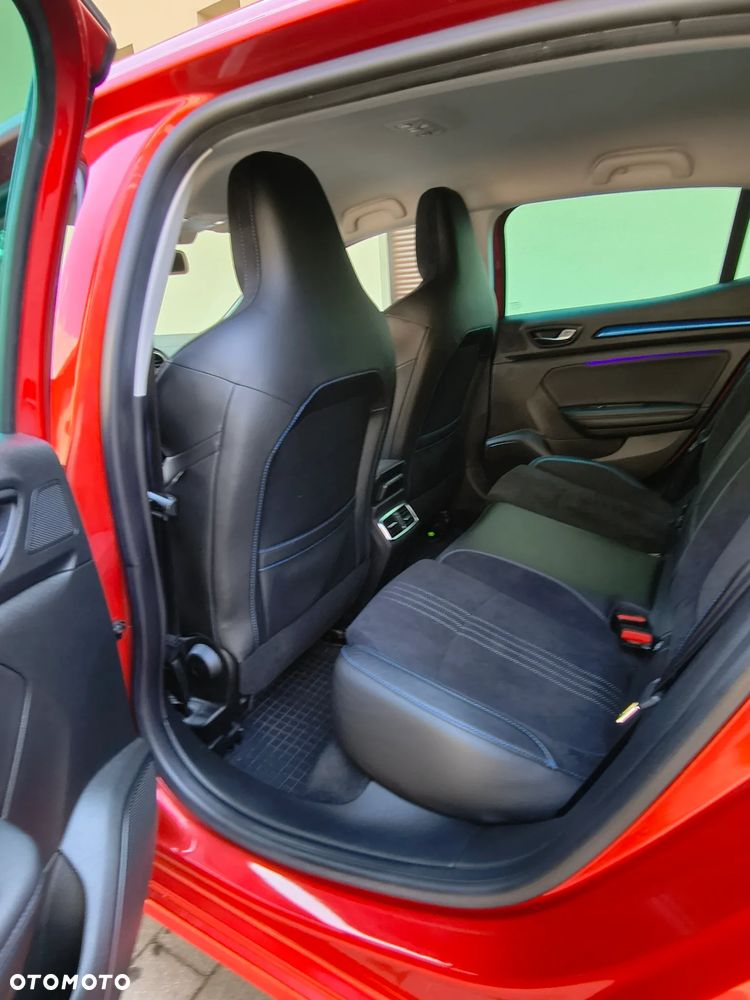 Renault Megane ENERGY TCe 205 EDC GT - 20