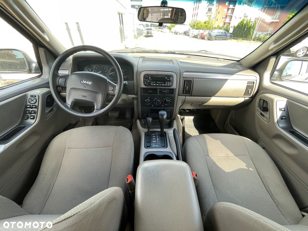 Jeep Grand Cherokee 4.0 Laredo - 3