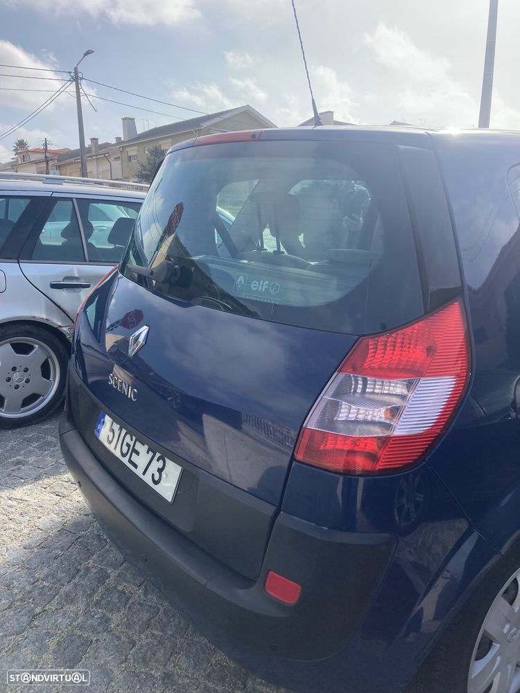 Renault Scénic 1.5 dCi Authentique - 6