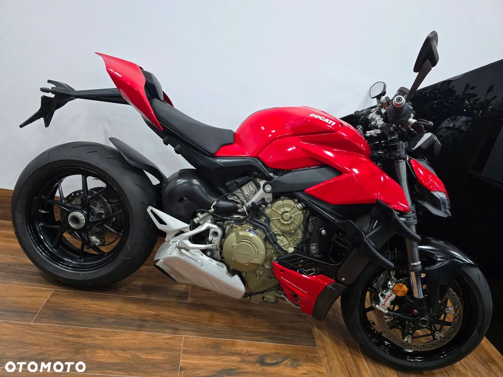 Ducati Streetfighter V4 - 14