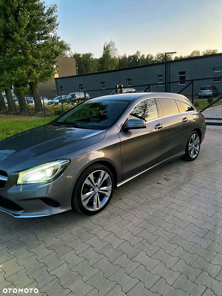 Mercedes-Benz CLA 200 - 1