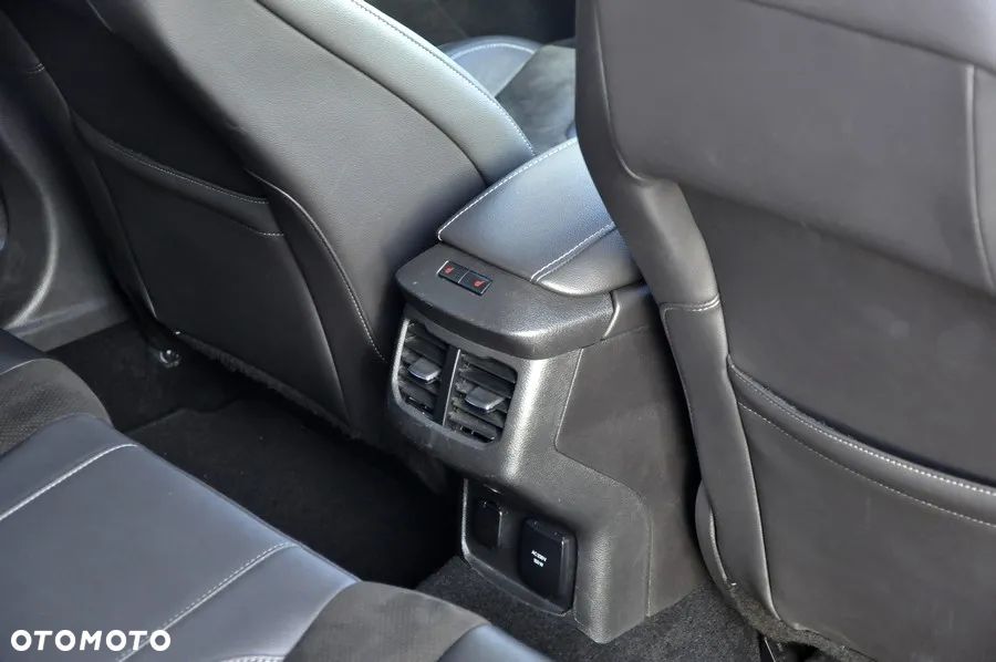 Ford Mondeo 2.0 EcoBoost STart-Stopp Autom Titanium - 29