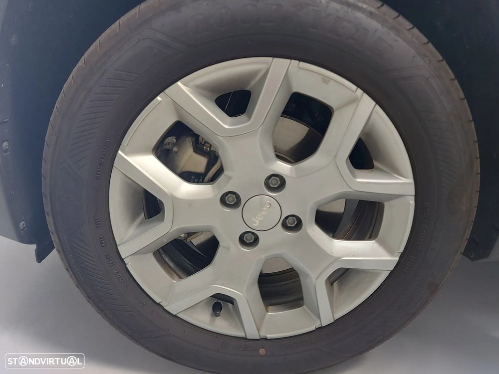 Jeep Avenger 1.2 e-Hybrid Altitude DCT - 19