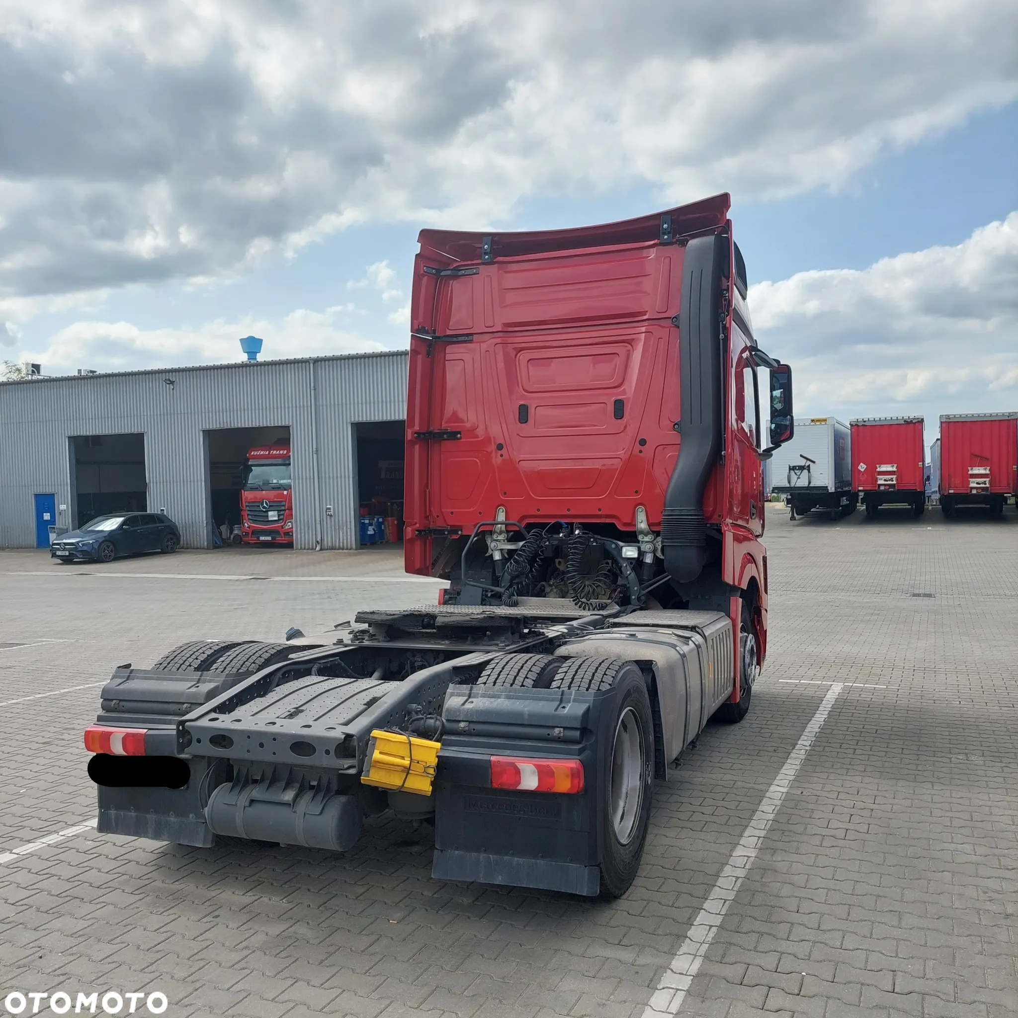 Mercedes-Benz Actros - 4