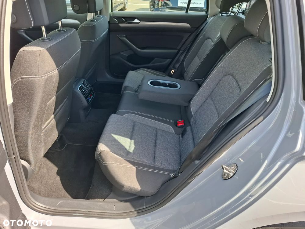 Volkswagen Passat Variant 2.0 TDI EVO Business DSG - 11