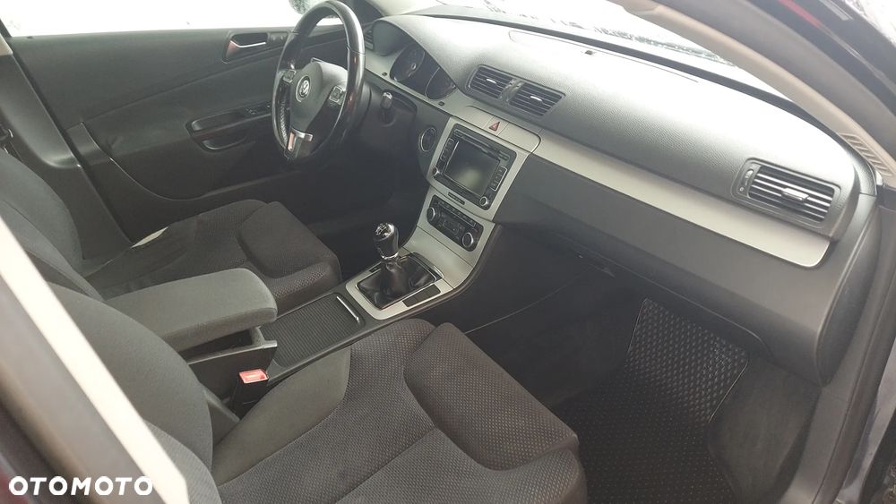 Volkswagen Passat 2.0 TDI Highline - 3