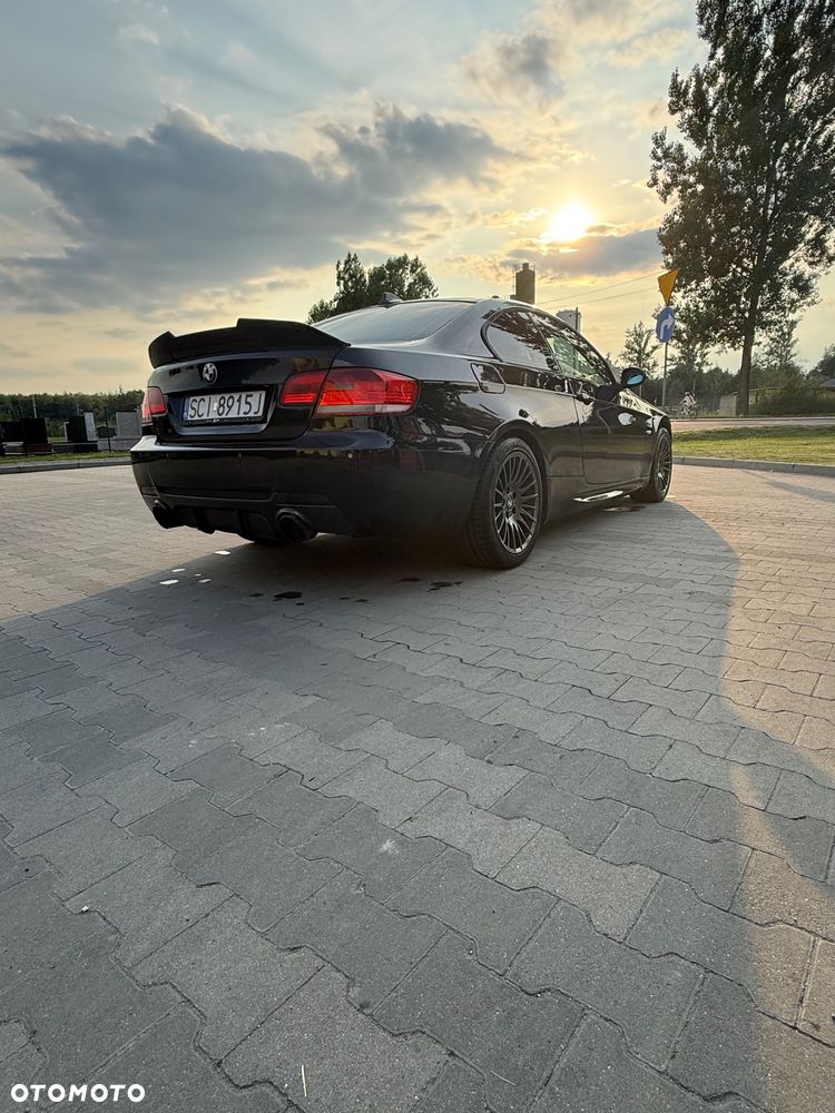 BMW Seria 3 330d xDrive - 4