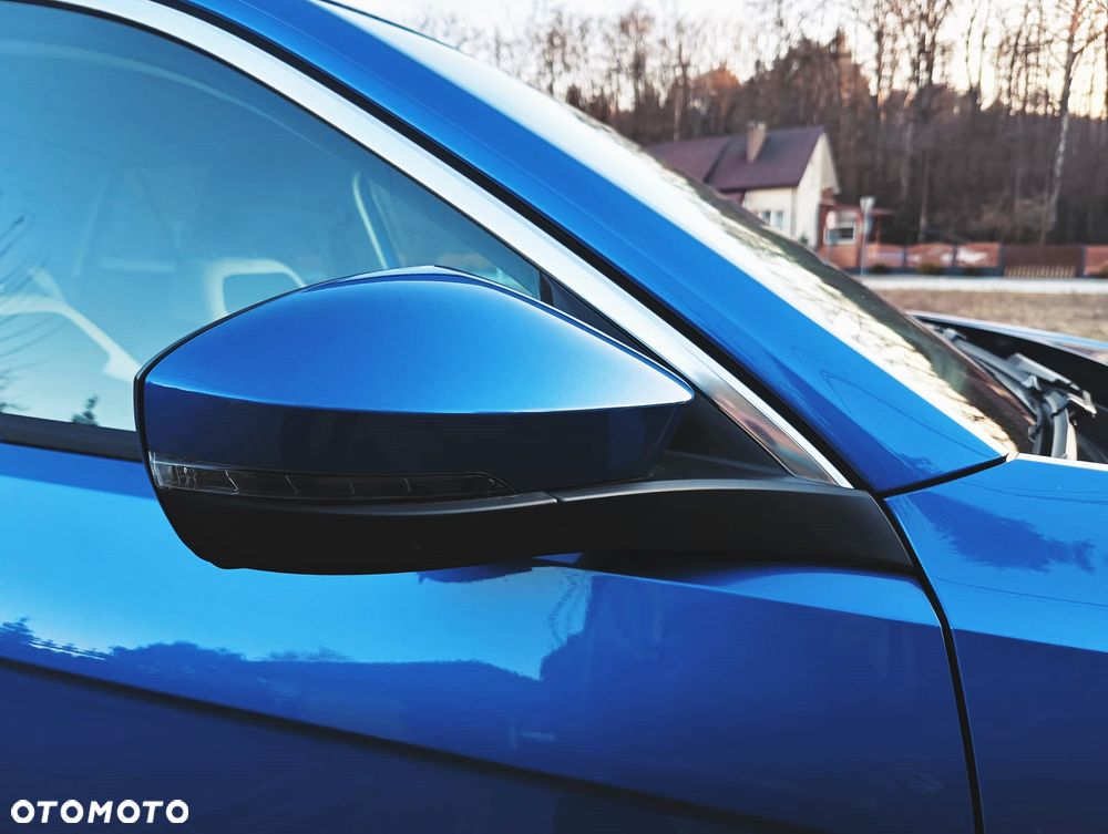 Volkswagen T-Roc 1.5 TSI ACT Premium - 30