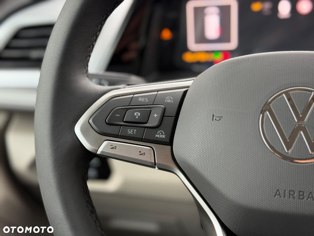 Volkswagen Multivan 2.0 TDI L2 Family DSG - 24