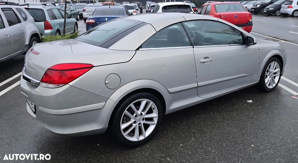 Opel Astra 1.9 CDTI Cosmo - 3