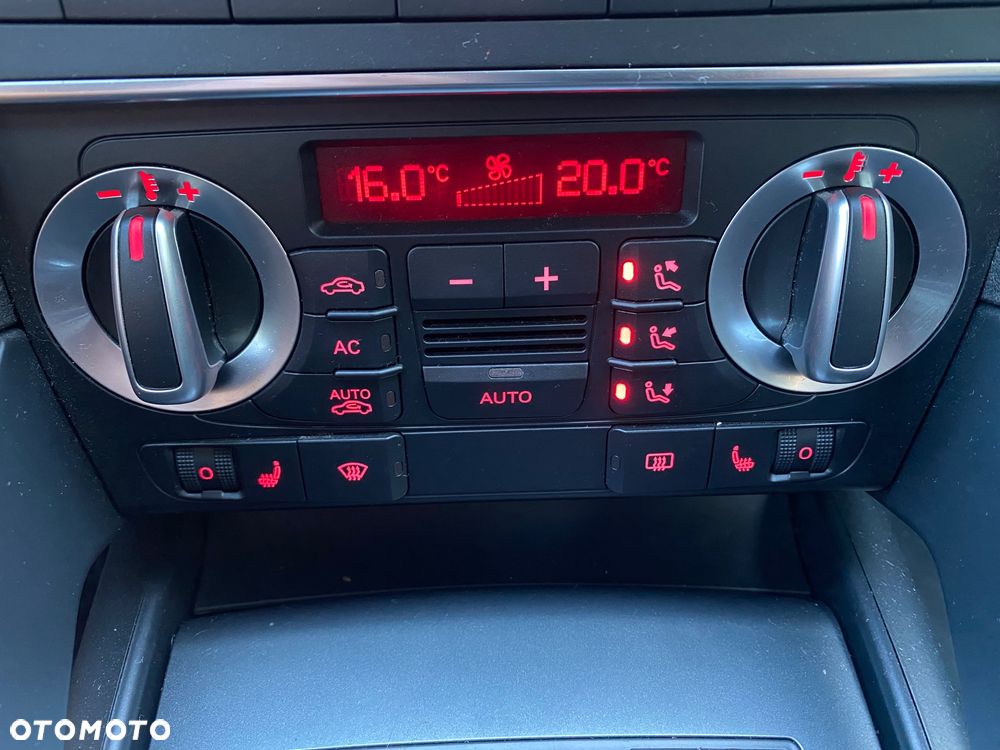 Audi A3 Sportback 2.0 TDI Ambiente - 19